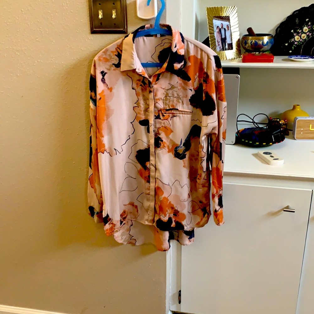 Graphic high-low shirt